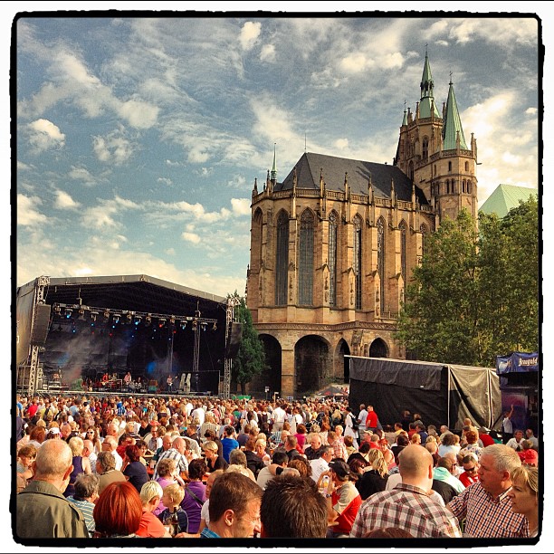 Feiern in Erfurt auf dem Domplatz