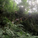 Rauf die Stufen um die Semuc Champey Pools von oben zu sehen